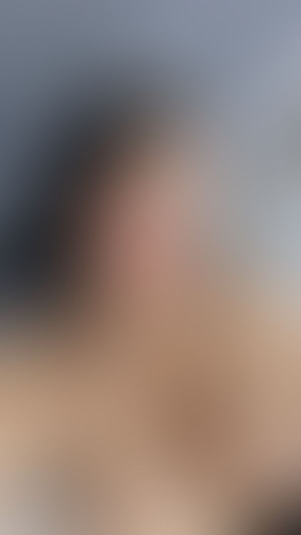 Desnudita esperandote! 