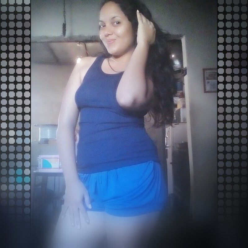 Hola mis amores 💋💋 estaré subiendo contenido del que les gusta en unos minutos 😘😘😘🔥🔥😈😈