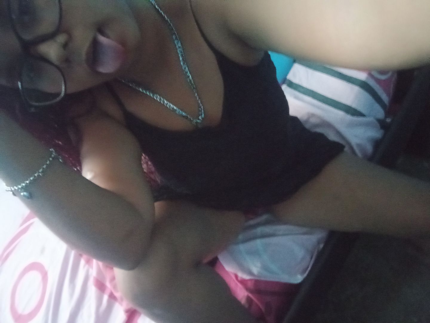 Quien quiere una transmisión en vivo. Suscribete para más 💗