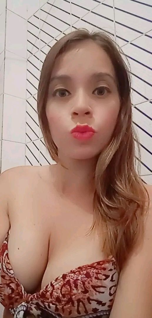 Bienvenido... Te invito a suscribirte para que veas mi contenido explicito