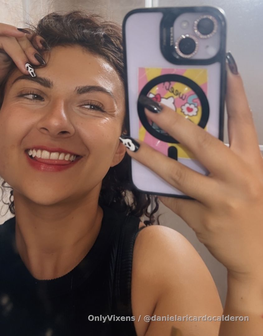 Estaré subiendo nuevo contenido, suscríbete para acceso a mi contenido Privado 🔥💋