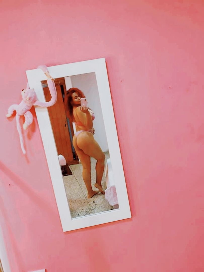 I love the rose color💕🙈