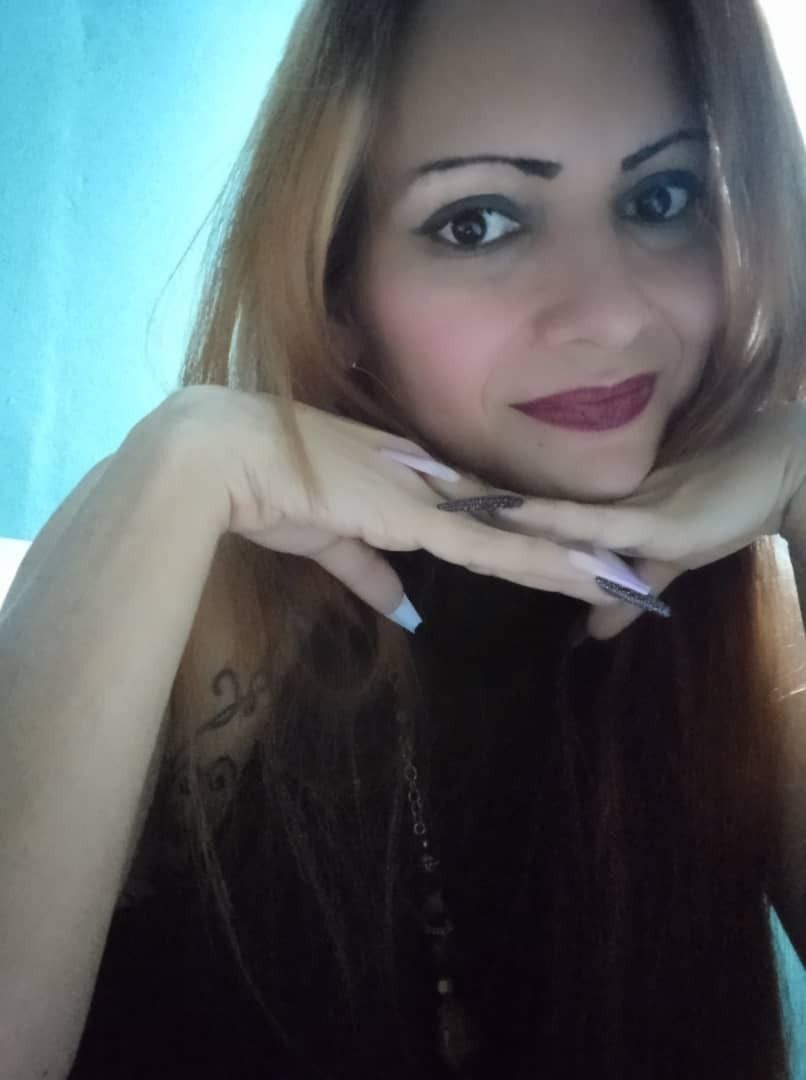 Quiero hablar con alguien interesante , quién se apunta ?