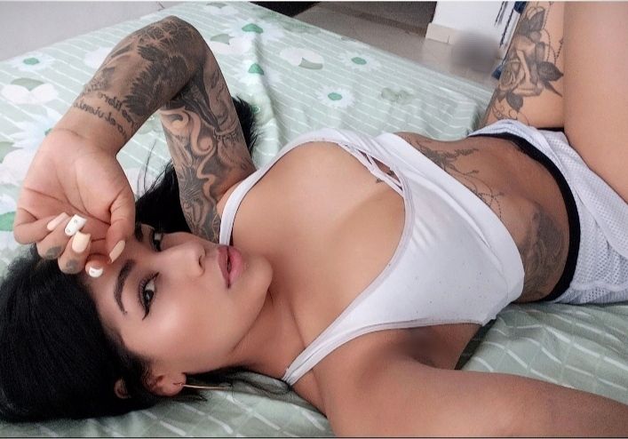 ¡Hola!🖤

¡Hello!🖤