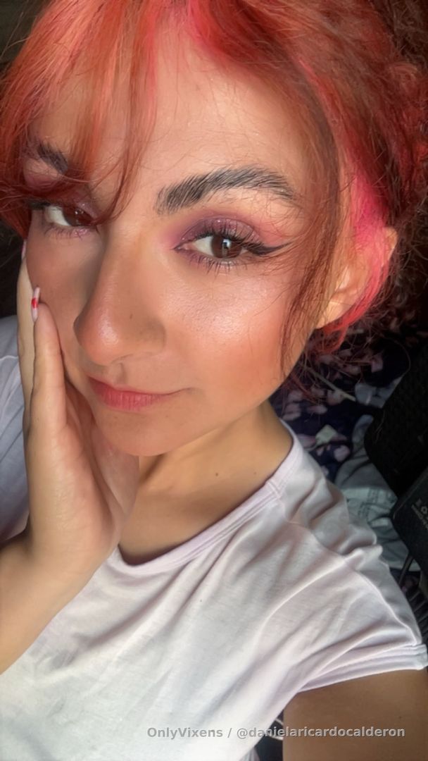 Hola Amor, te espero en mi chat para compartir algo especial 🌟