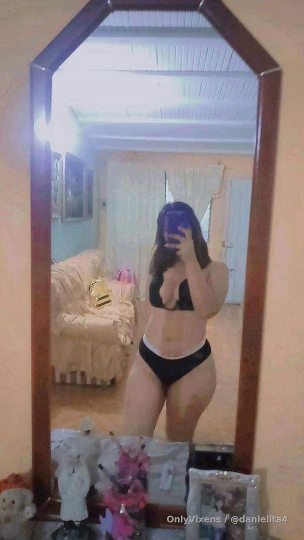 ¿Quieres ver más fotitos así? 😳