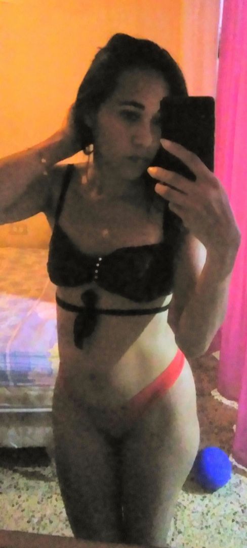 Que parte de mi te gustaría ver? 😈 Suscríbete para más contenido 🔥🔥🔥🍑💋