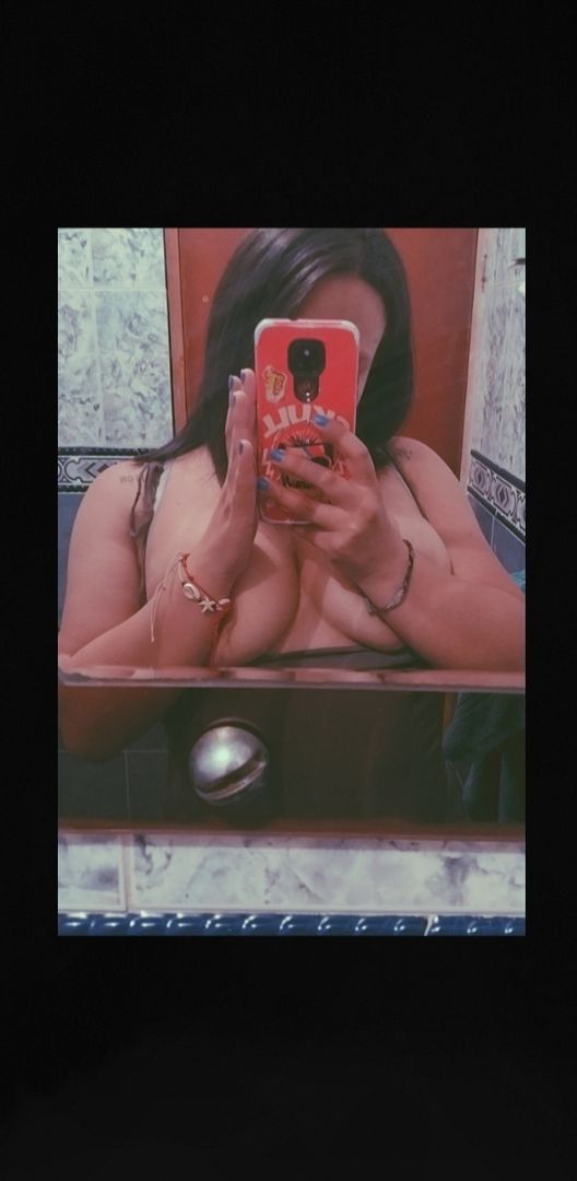 Por que no ves la que está sin censura?
🍒🔥🔞