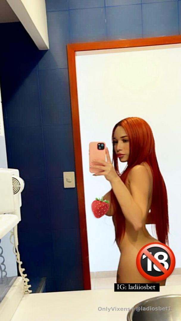 Mi cuerpo de sirena 🧜‍♀️ explicito 🍒