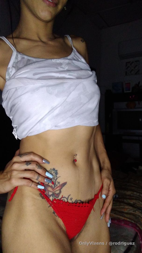 come subscribe to my profile I will fulfill all your fantasies 😈🧨🎁🎁