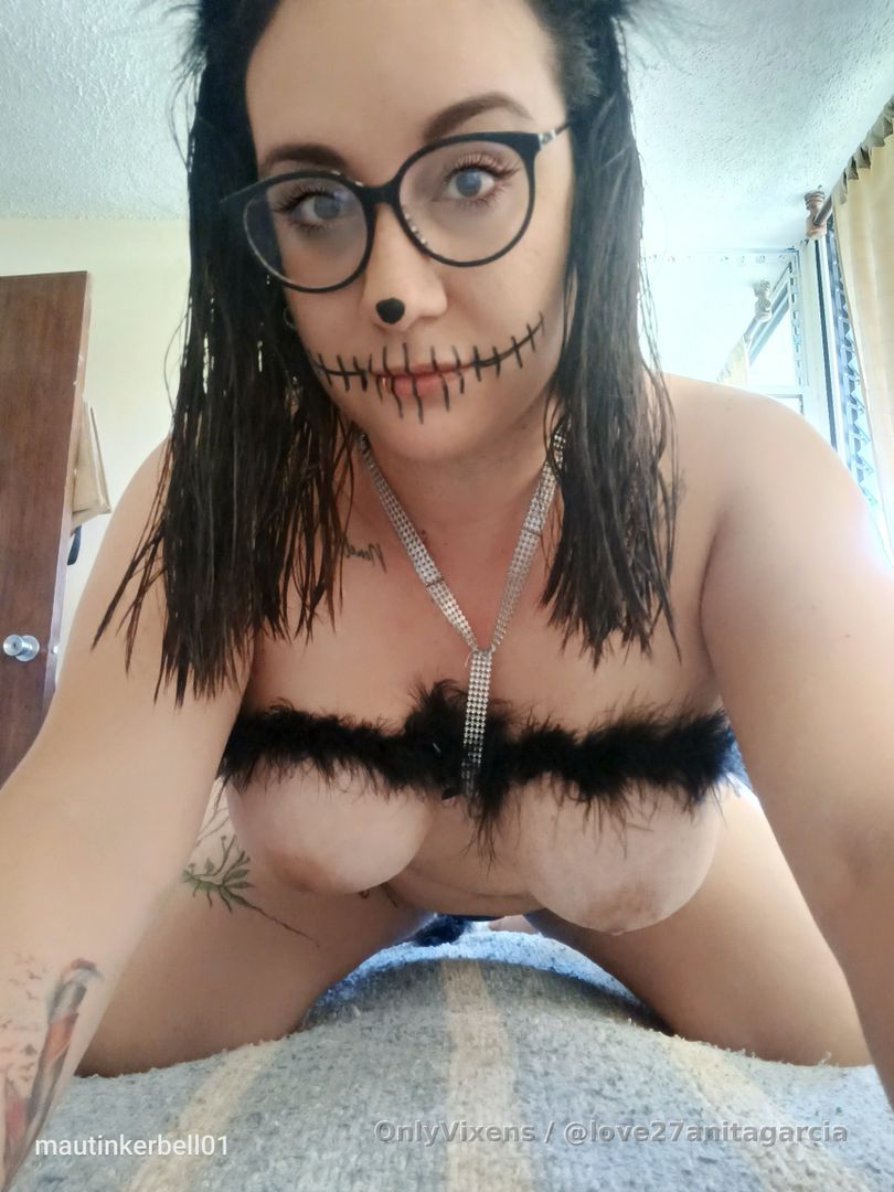 Tierna osita aterradora en halloween 
