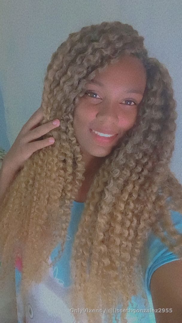 Ven a charlar conmigo buenas noches 🥰😈