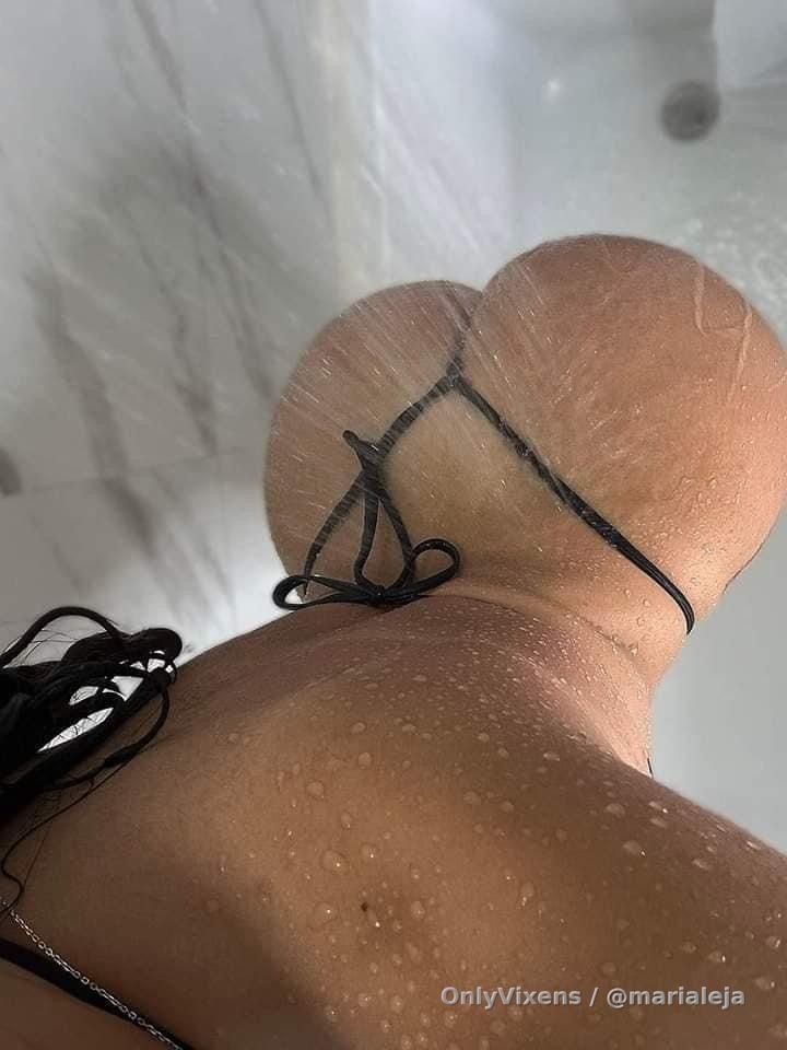 I love golden shower I will mention you in my video send me a message love drink all my juice🤯💦🍑🔥