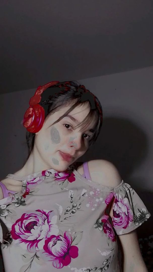 Hola ¿quieres jugar? Tengo súper más contenido que puede interesar 😏🤤