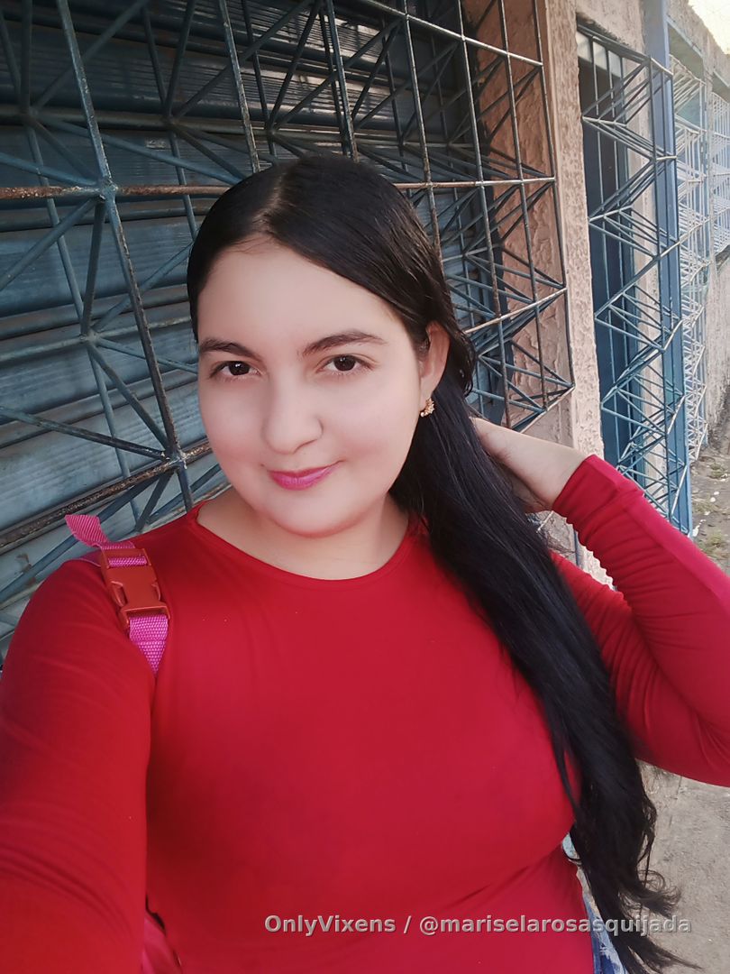 Hola amores. Feliz día 😘