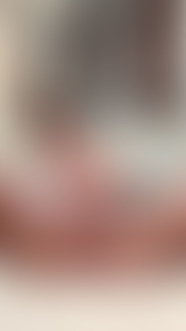 Latina juega con su coño bien rico 😋🥵🤤🤤🤤