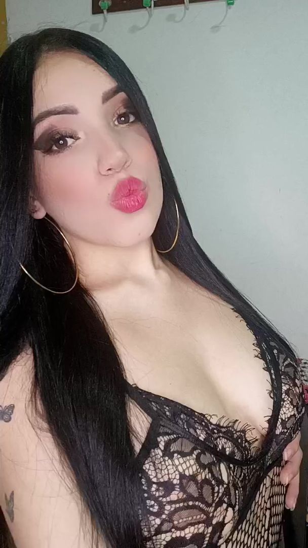 Hola cariño,tengo ganas de divertirme 🫦