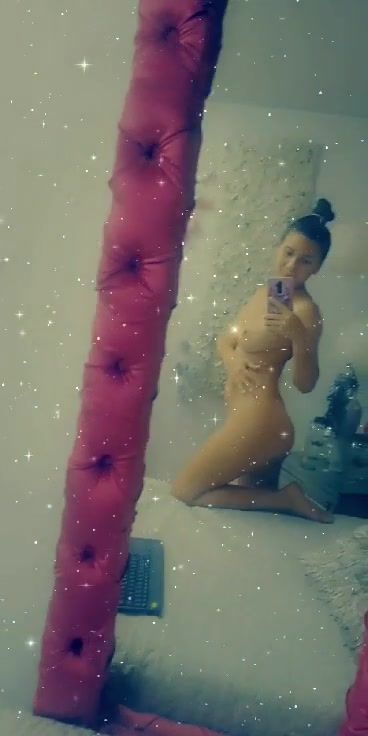 Quieres ver más inscríbete y deja volar tu placer 🔞🥵🙈