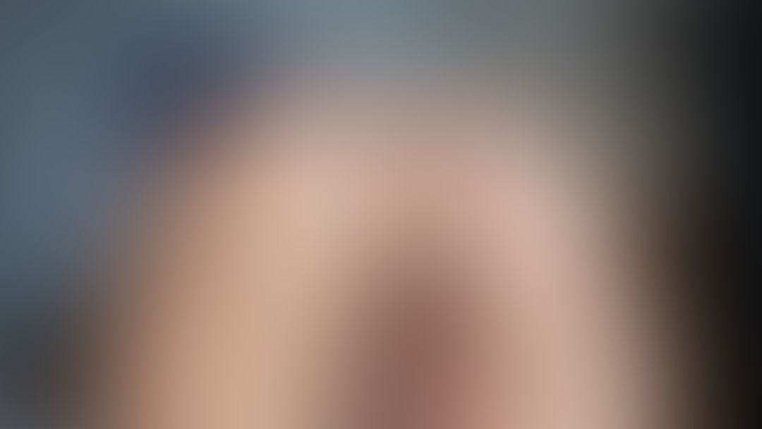 I love playing with my dildo. Subscribe to enjoy my explicit content. 🤤
Me encanta jugar con mi dildo. Sucribete para que disfrutes de mi contenido explícito. 🤤